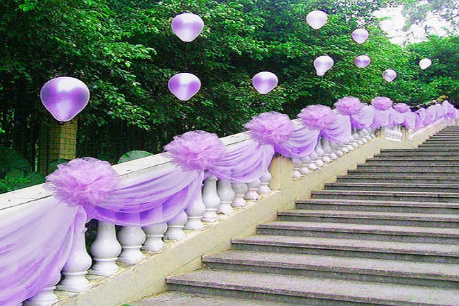 婚庆楼梯幔纱怎么布置