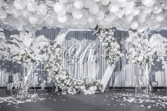 灰色主题婚礼大概需要多少钱